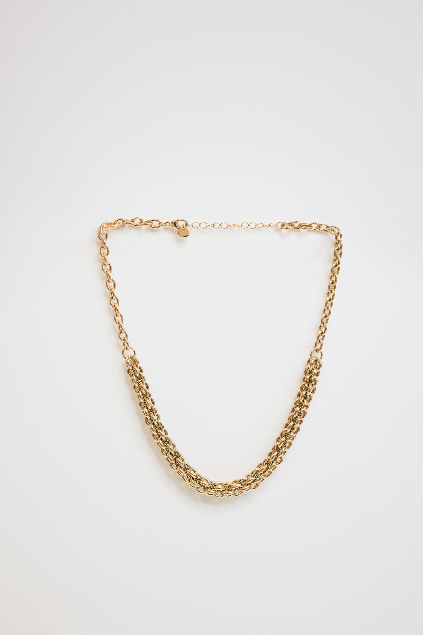 COLLIER CELIA