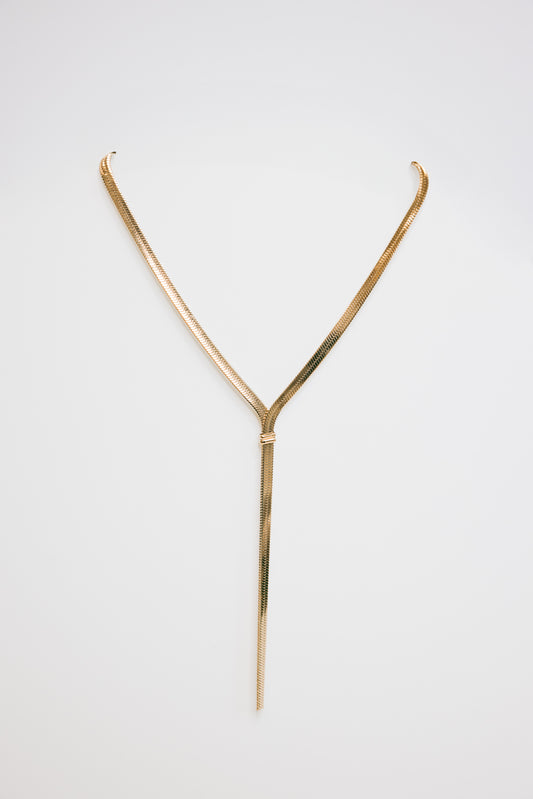 COLLIER LEILA
